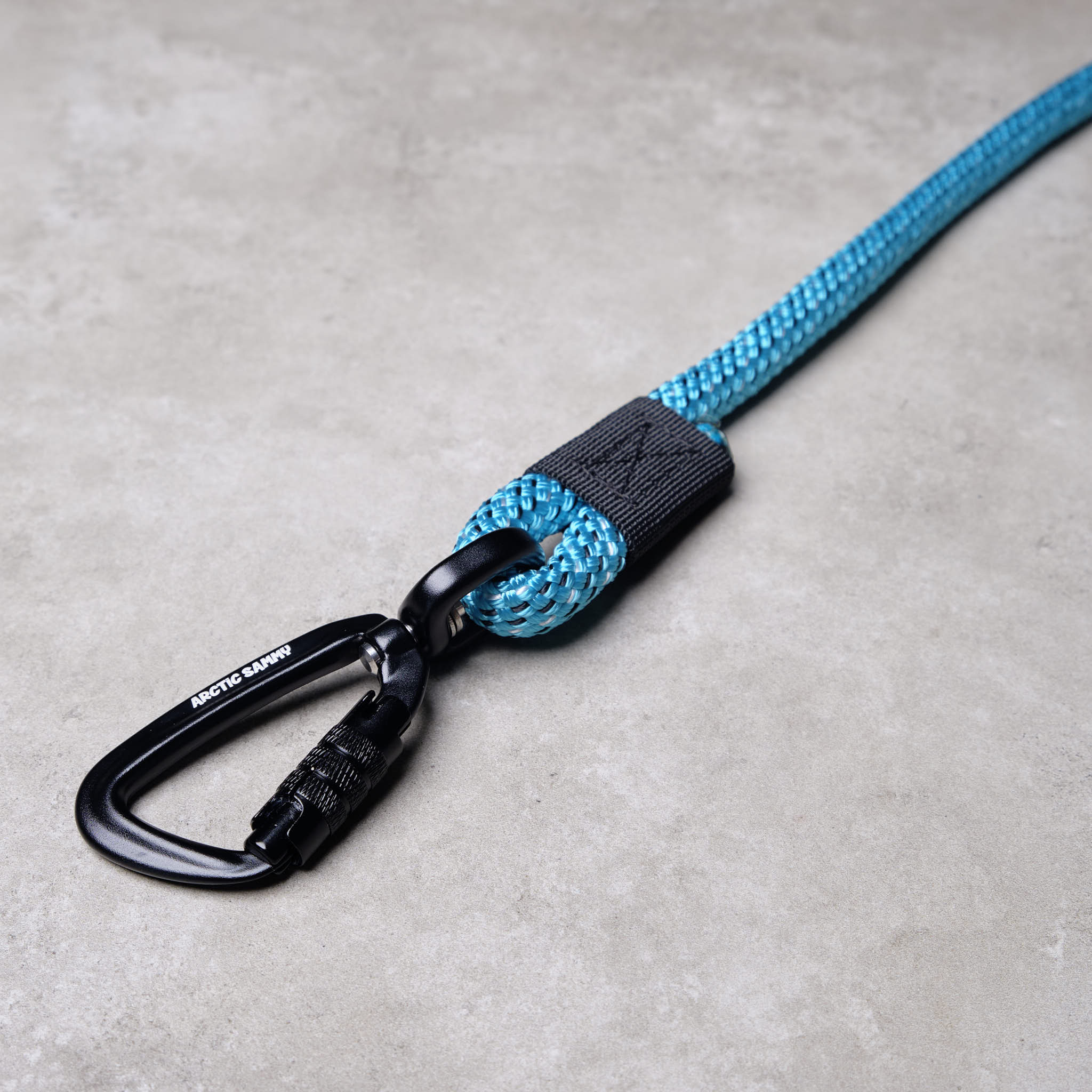 Pukaki Double Dog Leash